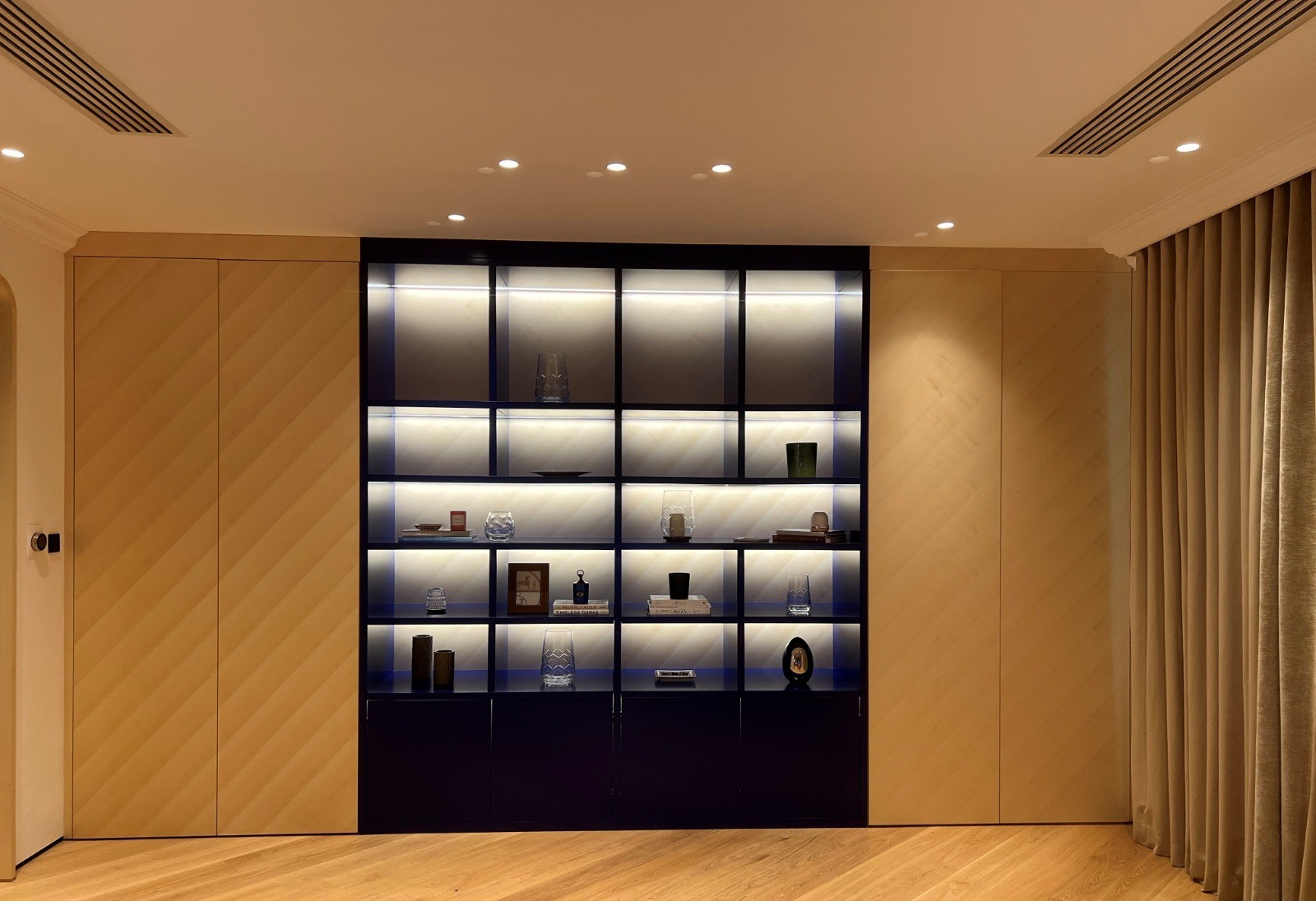 Bespoke illuminated joinery detail